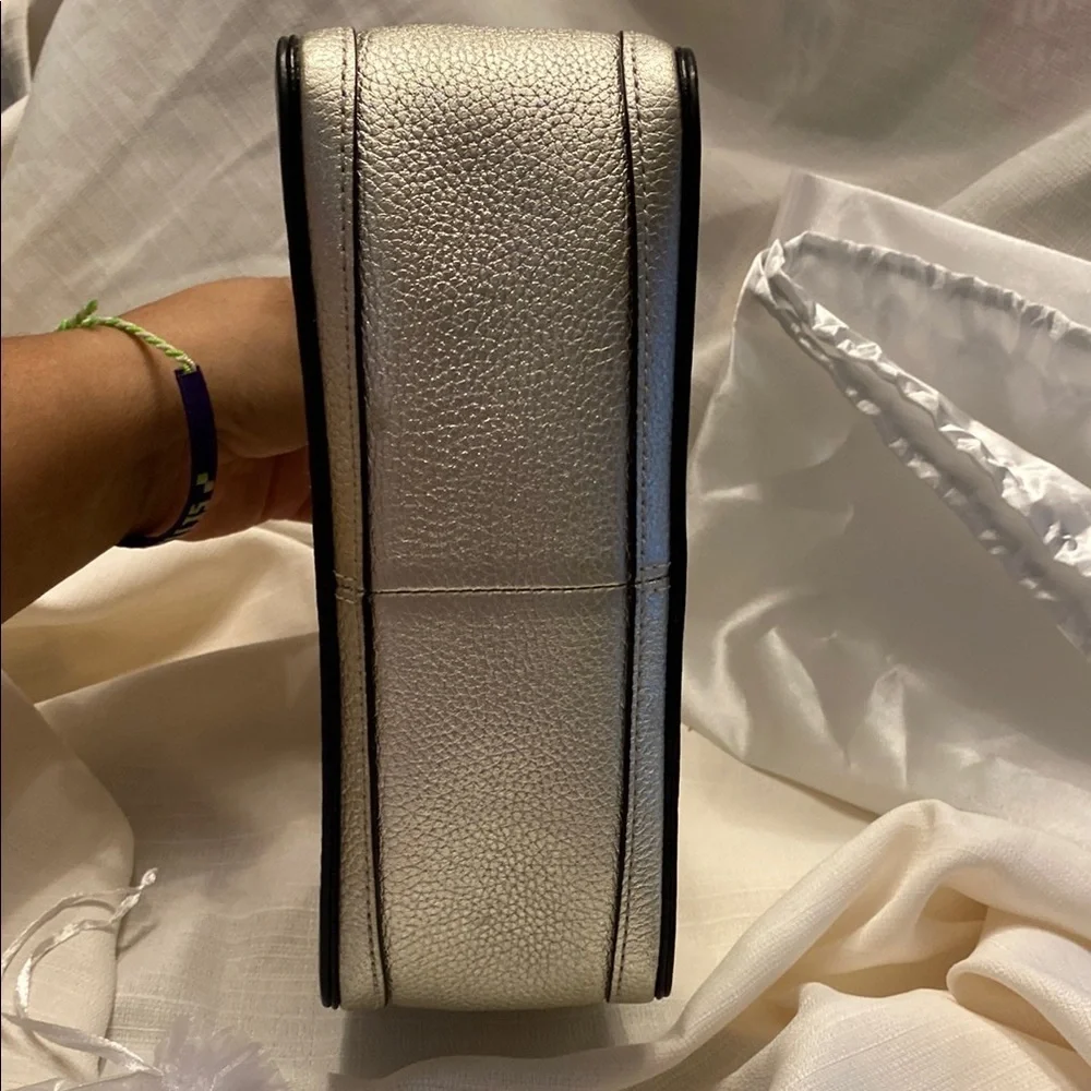 MARC JACOBS Metallic Silver Box Bag, EUC